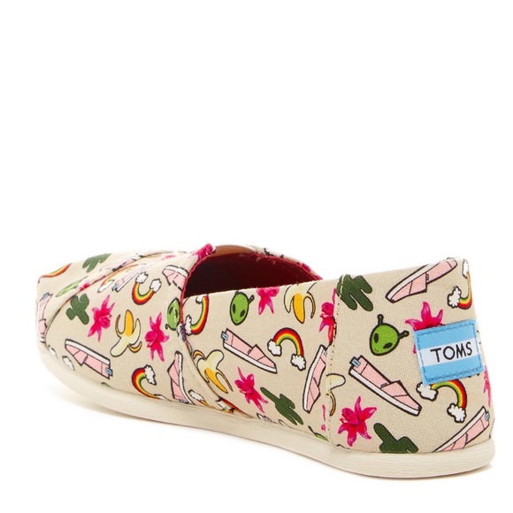 Toms Classic Rainbow Unicorns Slip On Loafers - Picture 8 of 8